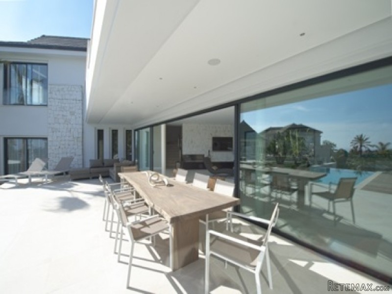 6 Bedroom Villa For Sale Situated In.. - 2