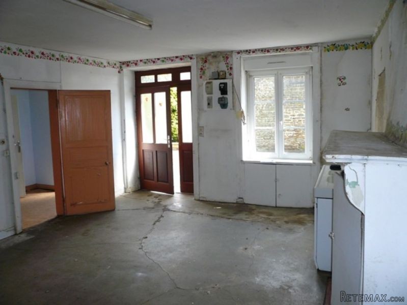 2 Bed House, Barn, Stables, Garage, Land - 2