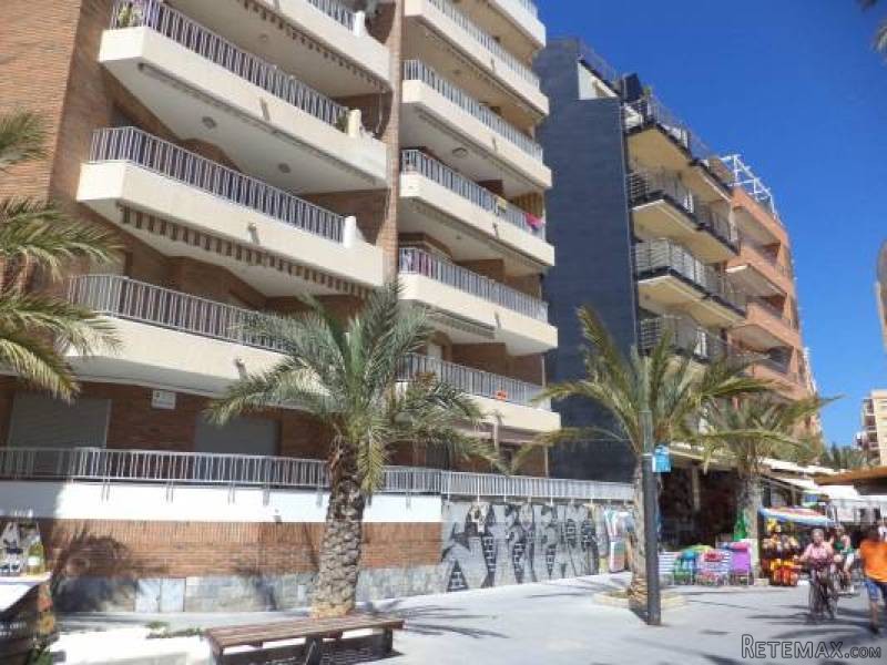 2 Bedroom 1 Bathroom Apartment In..