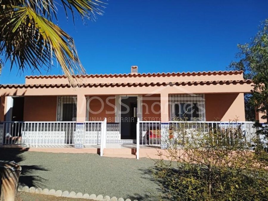 REDUCED - Very attractive, traditionally Spanish Detached.. - 2