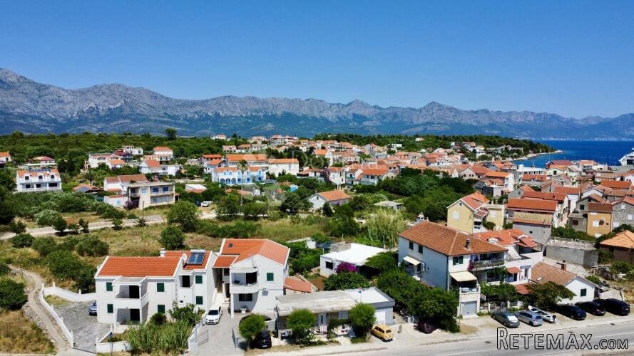 Samo u Dogmi! Hvar, 10m od plaže, prekrasna kuća sa 4 apartm - 2