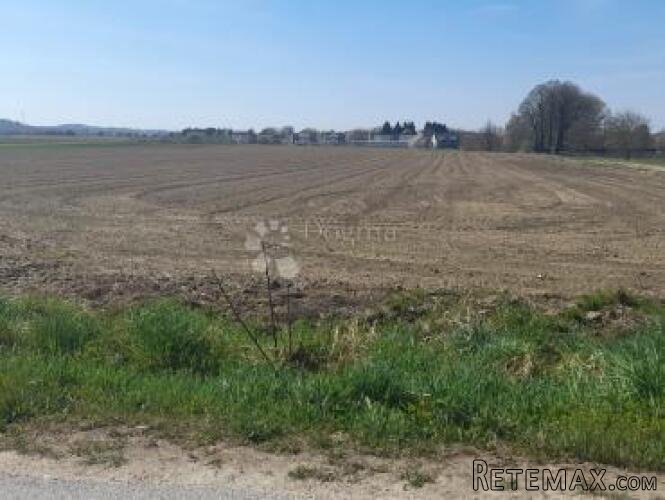 16.800m2 ili 931m2 - 3