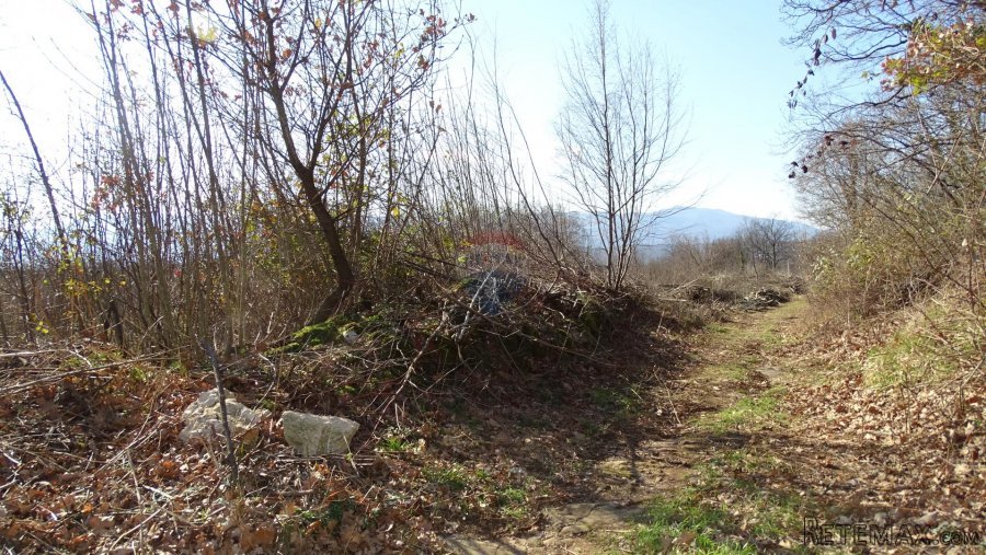 VIŠKOVO- građevinsko zemljište 1117 m2 + negrađevinsko 497 m - 5