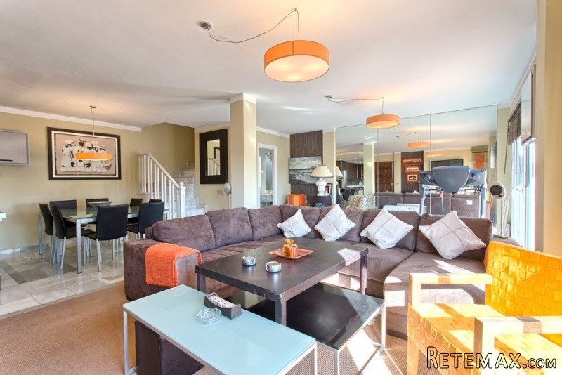 2 Bedrooms - Apartment - For Sale - 2