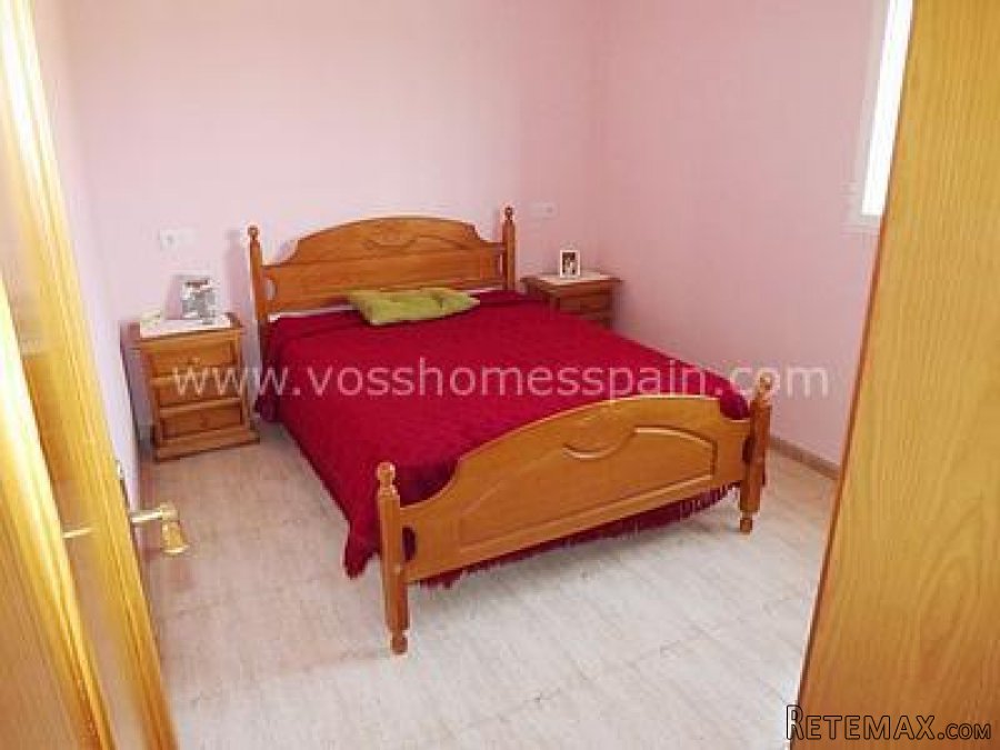 REDUCED - Very attractive, traditionally Spanish Detached.. - 7