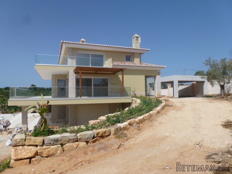 Detached house T4