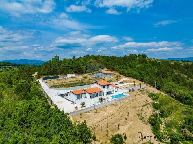 ISTRA, DRAGUĆ - Imanje iz snova