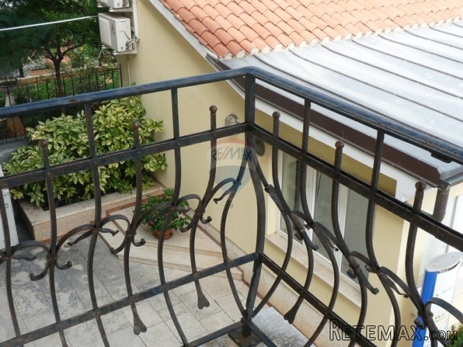 PULA, PREKRASNA KUĆA U CENTRU od 600 m2 i okućnicom od 200 m - 5