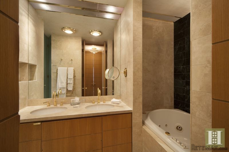 1 bedroom Apartment For Sale: 111 EAST.. - 2