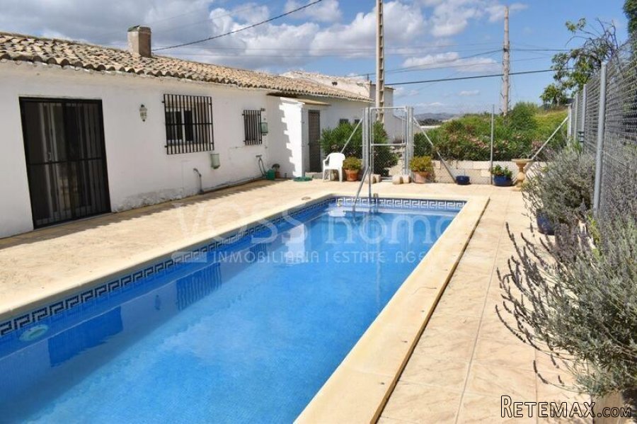 EXCLUSIVE TO VOSS HOMES - A lovely, larger than average.. - 2