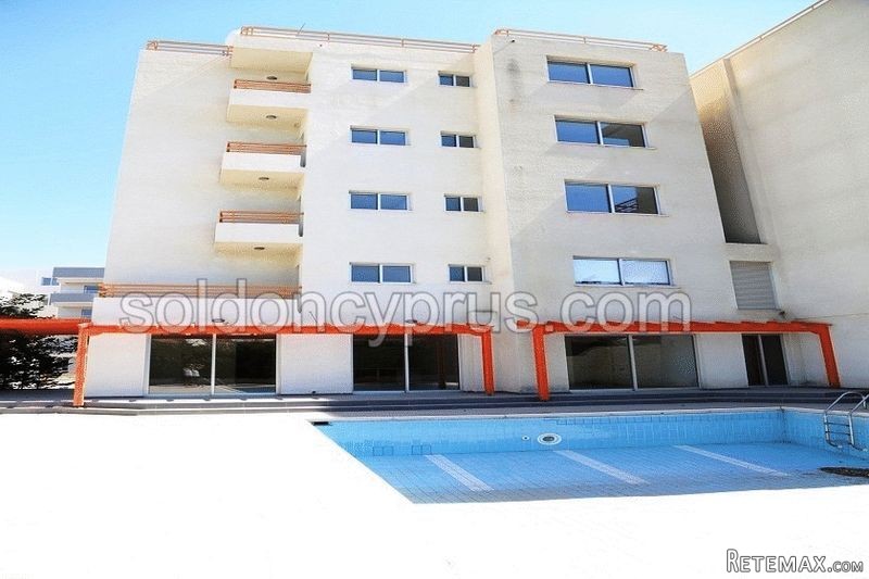 4 Bedrooms - Apartment - Limassol - For..