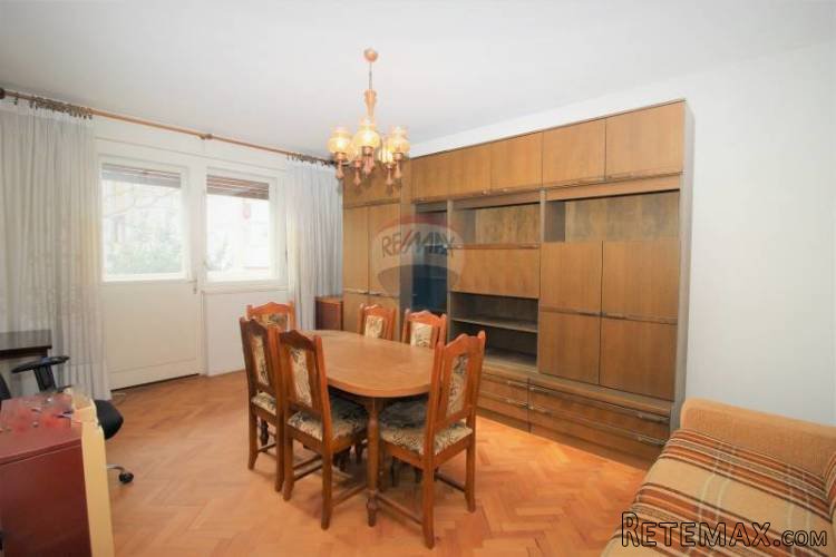 Istra,PULA ŠIRI CENTAR- dvosoban stan na mirnoj lokaciji