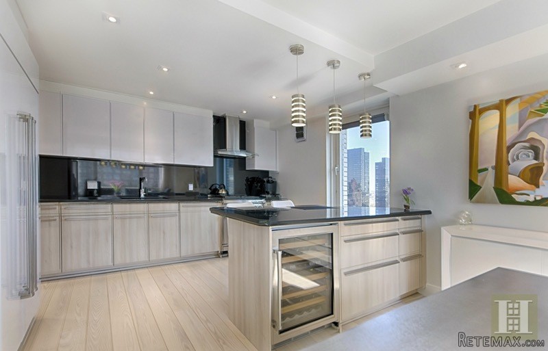 2 bedroom Apartment For Sale: 303 EAST.. - 2