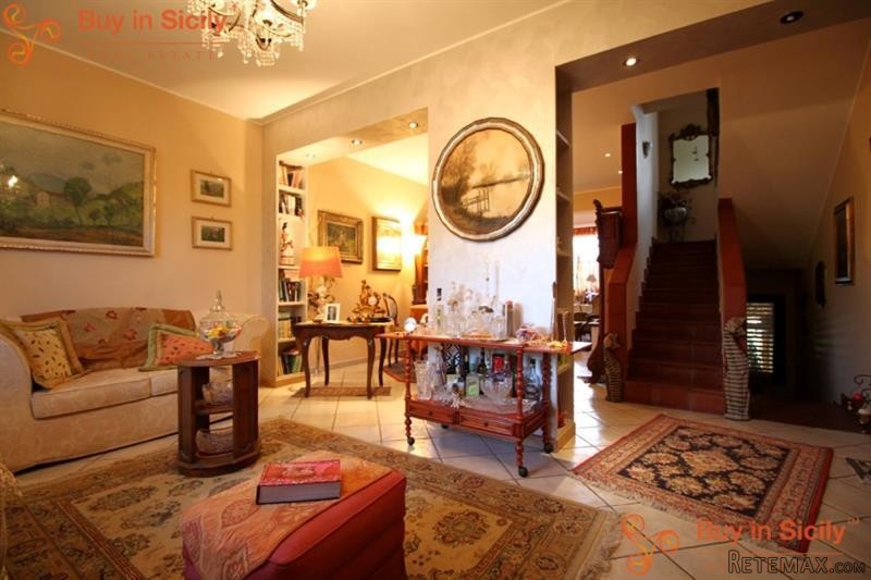3 bedroom Terraced House For Sale: Via..