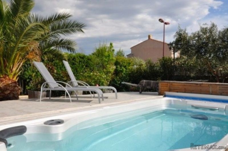 Comfortable Villa With 170 M2 Of Living..