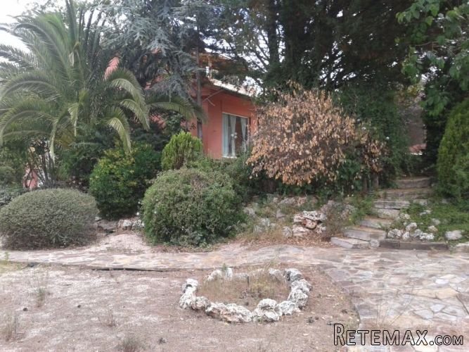Villa in neighborhood of Corbera de Llobregat, located 20..