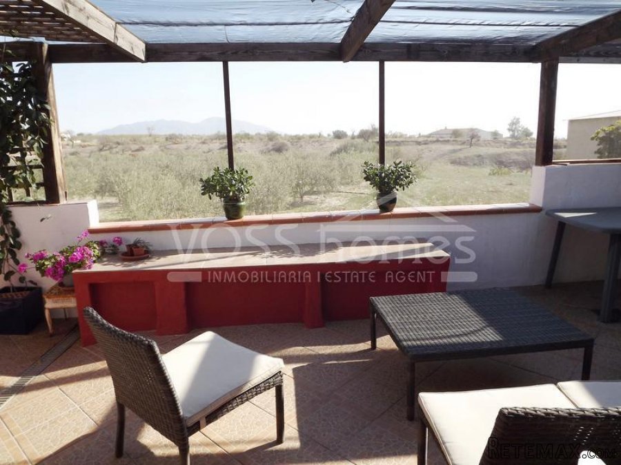 EXCLUSIVE TO VOSS HOMES - A lovely, larger than average.. - 9