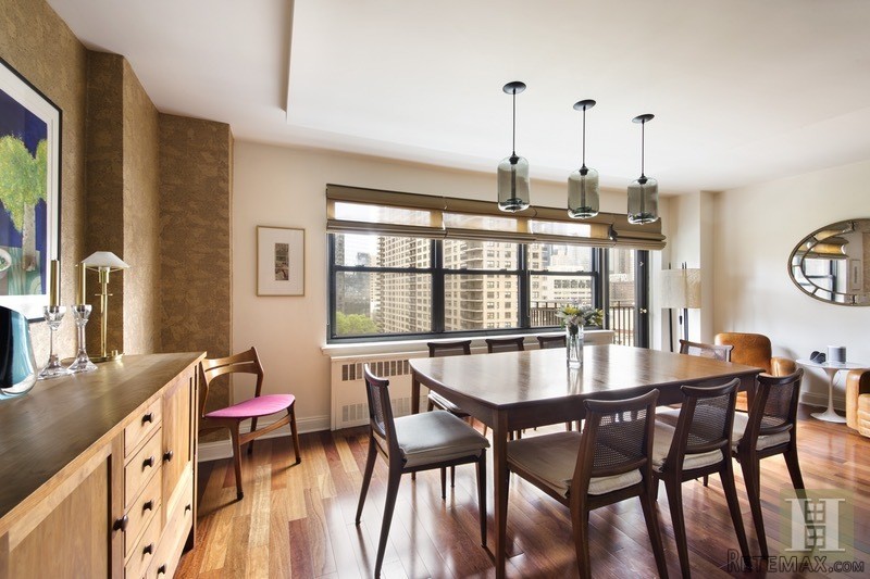 2 bedroom Apartment For Sale: 165 WEST.. - 2