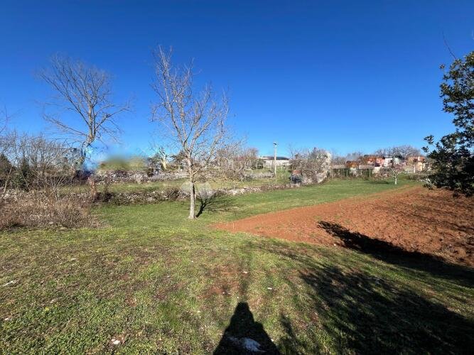 Građevinsko zemljište 866 m² – mirno naselje, blizina centra - 2