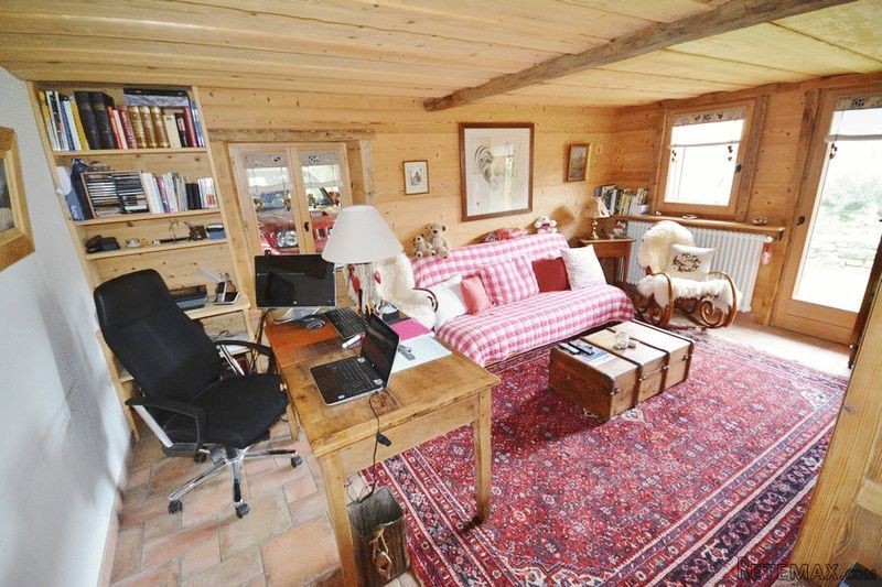 3 Bedroom Renovated Farm, Essert Romand..