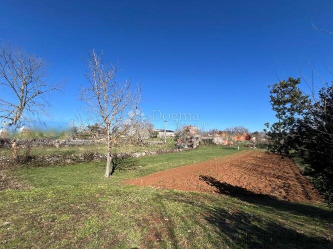Građevinsko zemljište 866 m² – mirno naselje, blizina centra - 3