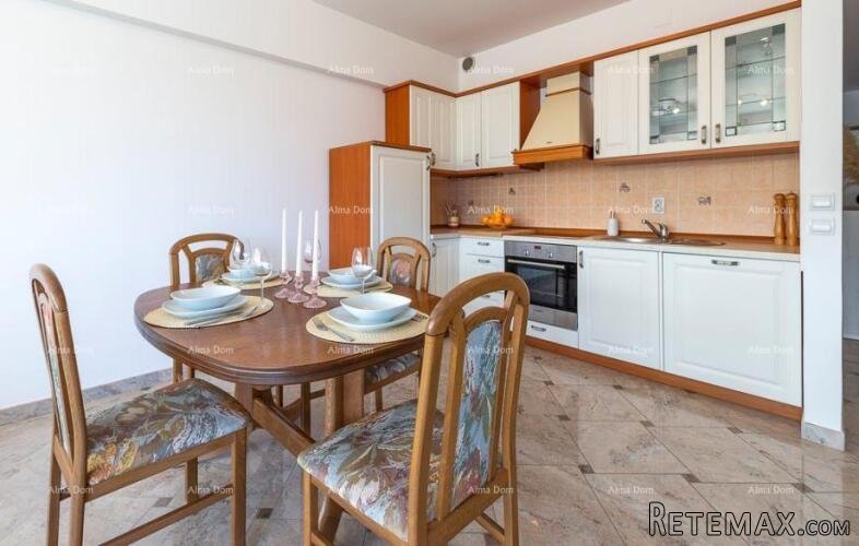 Rovinj – Stan s 2. spavaće sobe i parkirnim mjestom u garaži - 3
