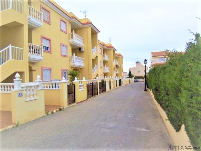 La Zenia Very Well Presented 2 Beds..