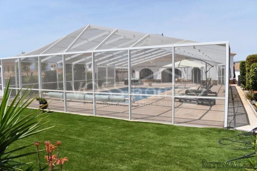 NEW & EXCLUSIVE TO VOSS HOMES - A LUXURY 4 bed, 2 bath.. - 5