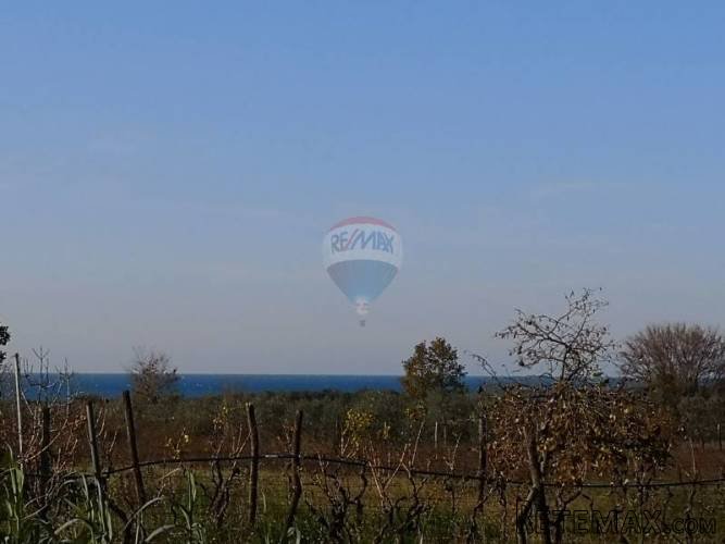Poreč, predivna parcela s pogledom na more