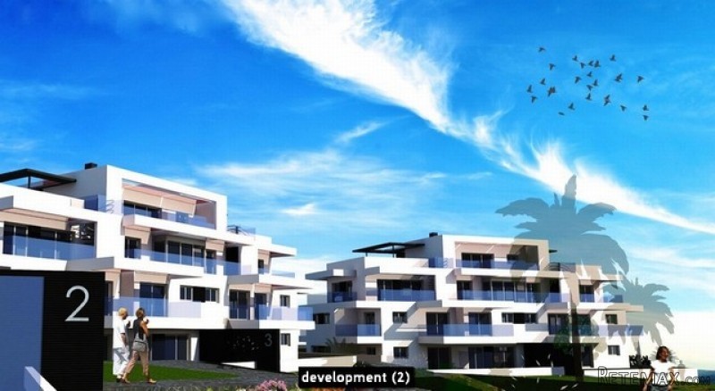 Penthouse for sale in East Estepona..