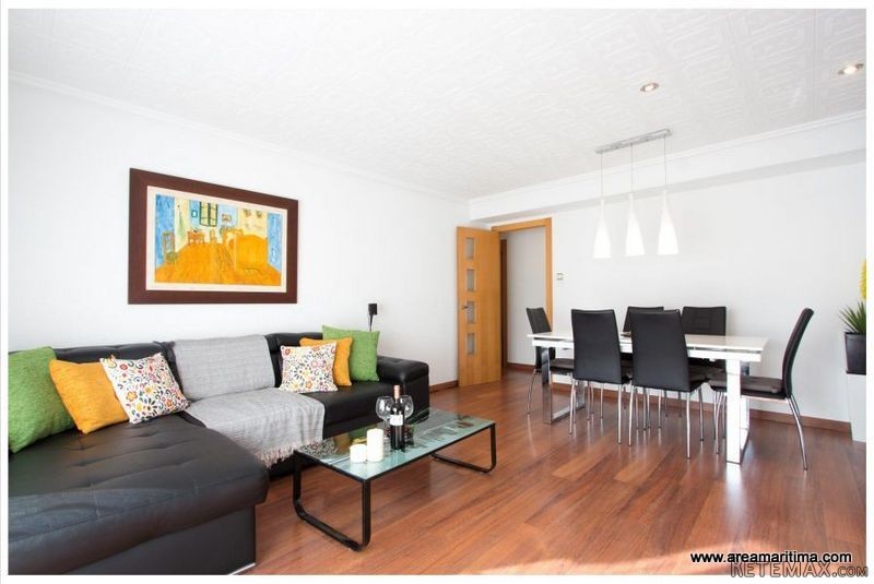 Spacious and bright flat for sale in La..