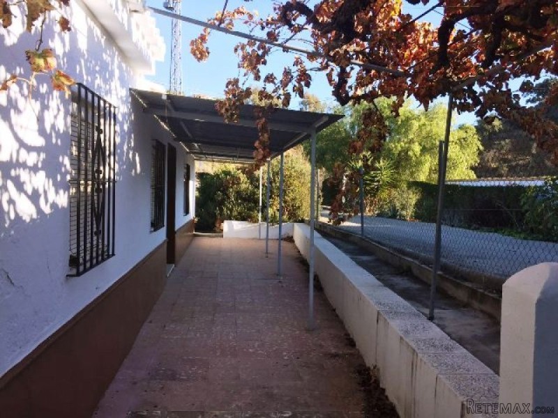1 bedroom, 1 bathroom Finca/Country..