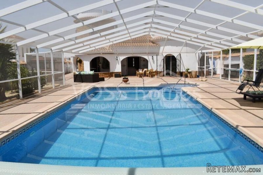 NEW & EXCLUSIVE TO VOSS HOMES - A LUXURY 4 bed, 2 bath.. - 9