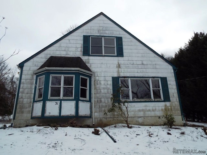 31 Brozdowski Lane Pine Island, NY..
