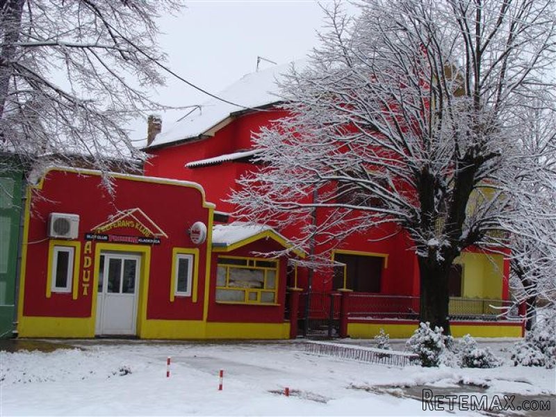 Spratna kuca 25 km.od Beograda