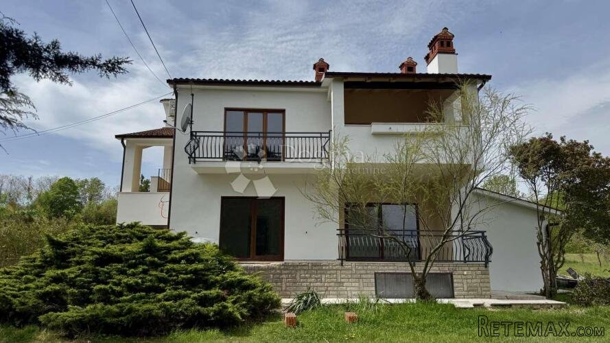 BARBAN,kuća sa 2 stana,TOP lokacija
