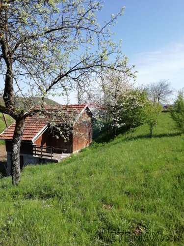 Gorski Kotar - Vrbovsko gospodarska kućica i teren 1.300 m2 - 2