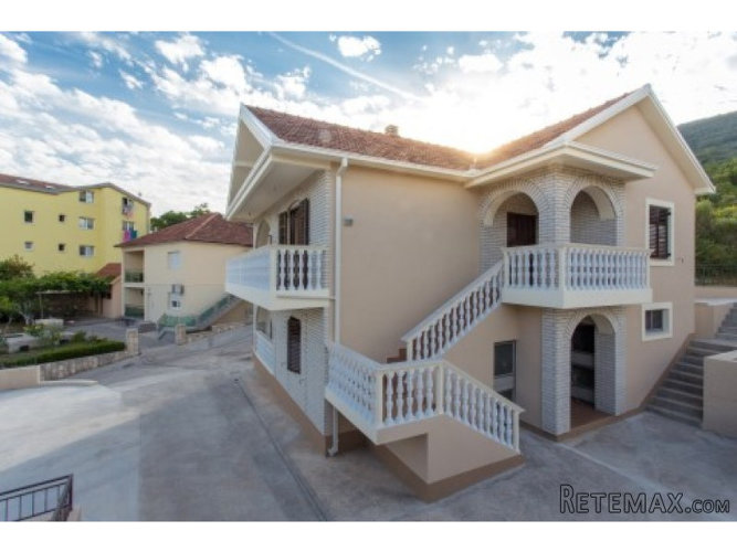 Prodajem kucu u Herceg Novom - Bijela - 2