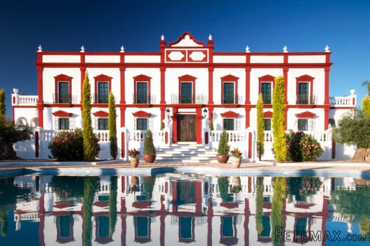 Welcome… … to one of Andalucia’s finest Country homes, The..