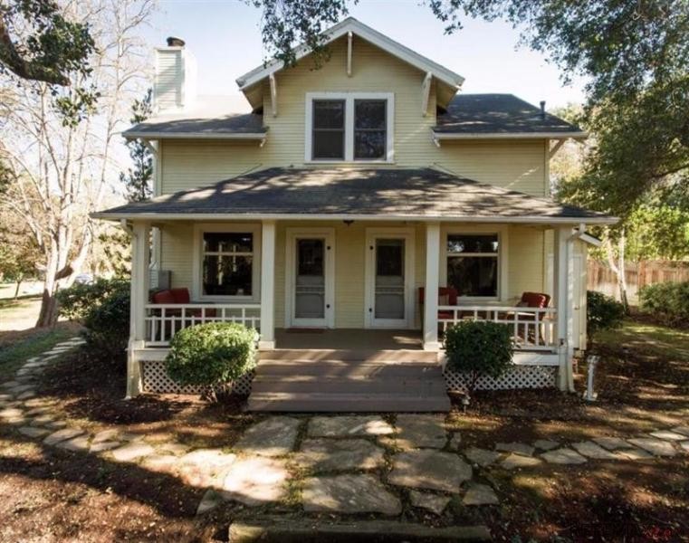 3 bedroom House For Sale: 2540 Baseline - 2