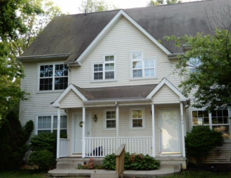202 River Court Fieldsboro, NJ, 08505..
