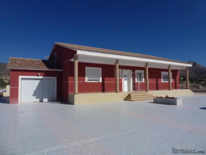 Villa for sale in Macisvenda, Murcia..