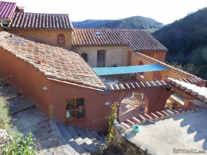 Beautiful Stone House With Garden.. - 2