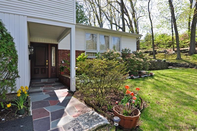 3 bedroom House For Sale: 21 Tanglewood.. - 2