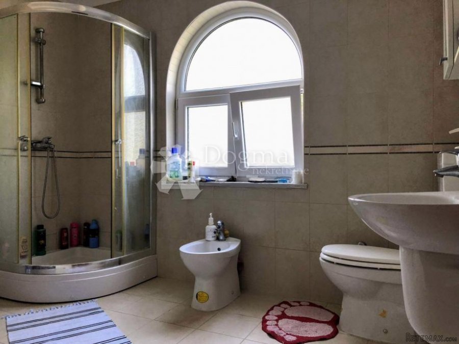 KRK - BAŠKA - VILA S VELIKIM STANOM I DVA APARTMANA - 6