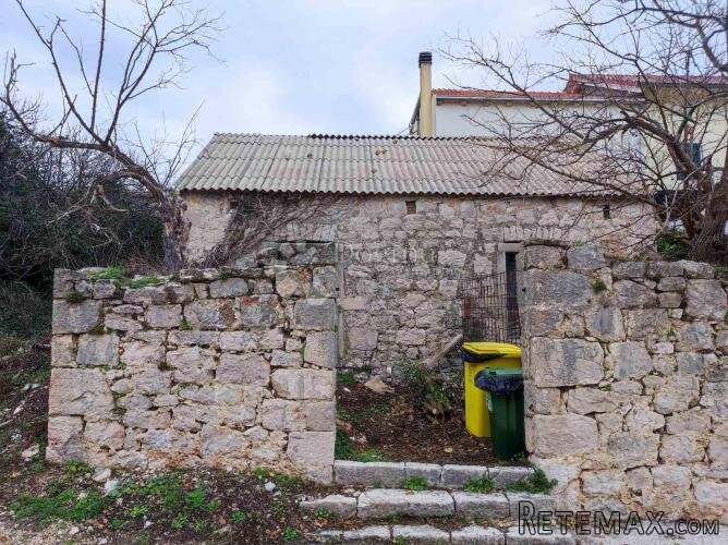 Starina, kamena kuća u unutrašnjosti Pelješca
