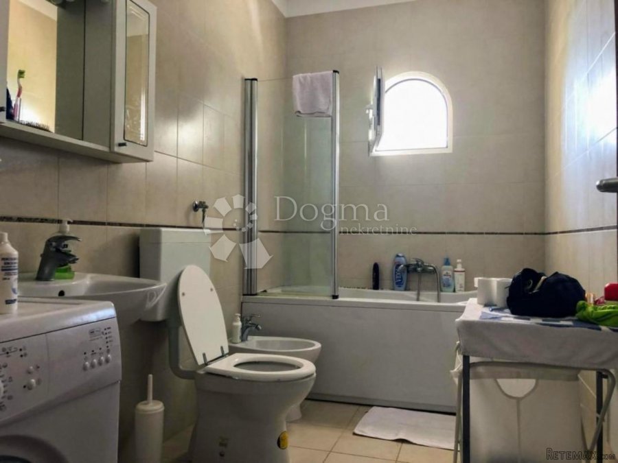 KRK - BAŠKA - VILA S VELIKIM STANOM I DVA APARTMANA - 7