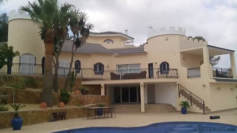 5 Bedroom 6 Bathroom Villa In La Manga.. - 2