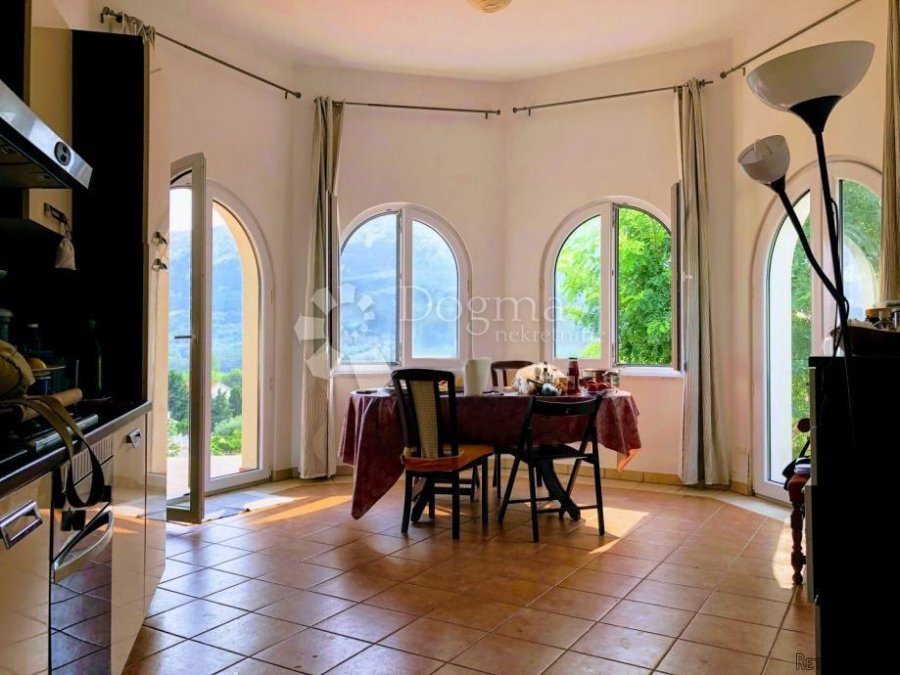 KRK - BAŠKA - VILA S VELIKIM STANOM I DVA APARTMANA - 9