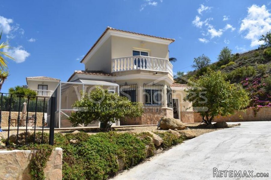 NEW & EXCLUSIVE TO VOSS HOMES - A beautifully presented &.. - 10